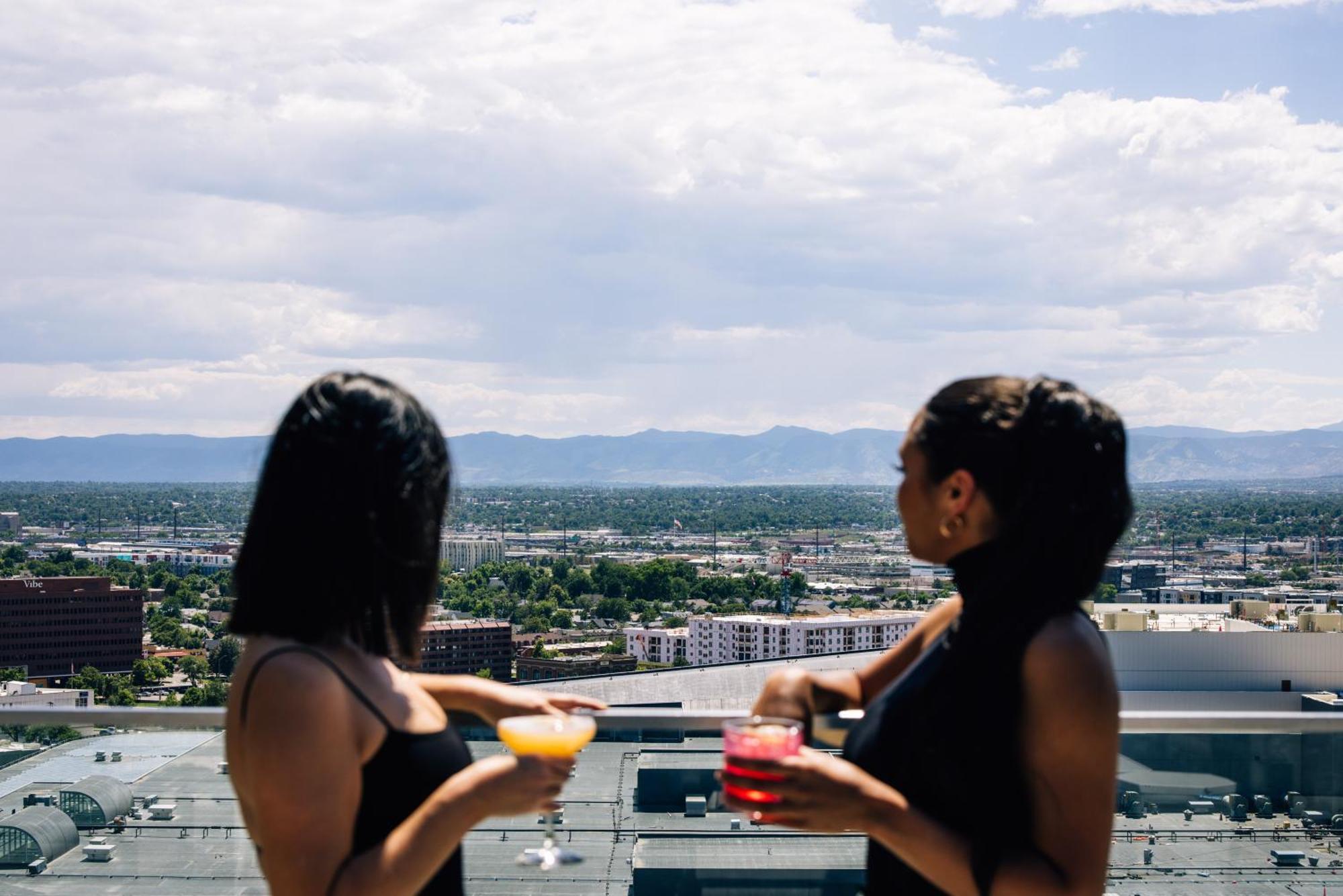 Le Meridien Denver Downtown Bagian luar foto